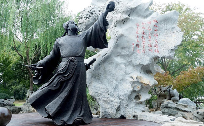 中式铜人物雕塑